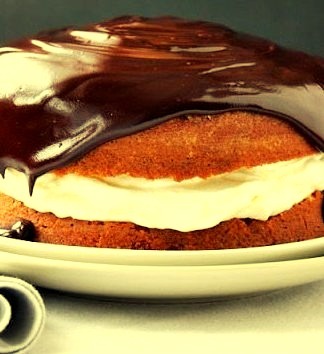 Gordon Ramsay Style Chocolate Cream Cake