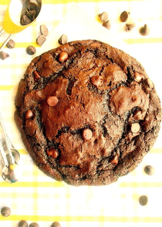 Recipe: XXL Death By Chocolate Cookie