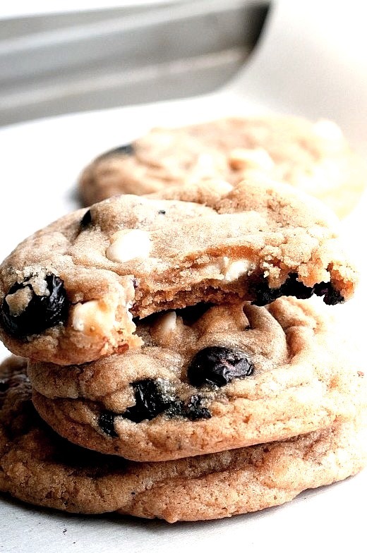 Blueberry and Cream Cookies