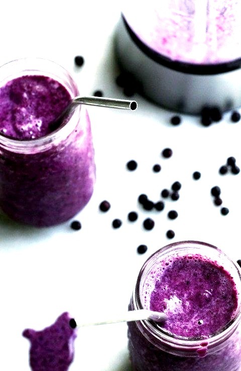 Red Cabbage Smoothie According to Elle